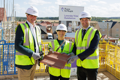 People at Lavender View Hunstanton construction site