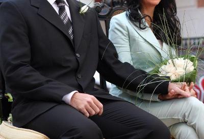 Couple getting married in register office
